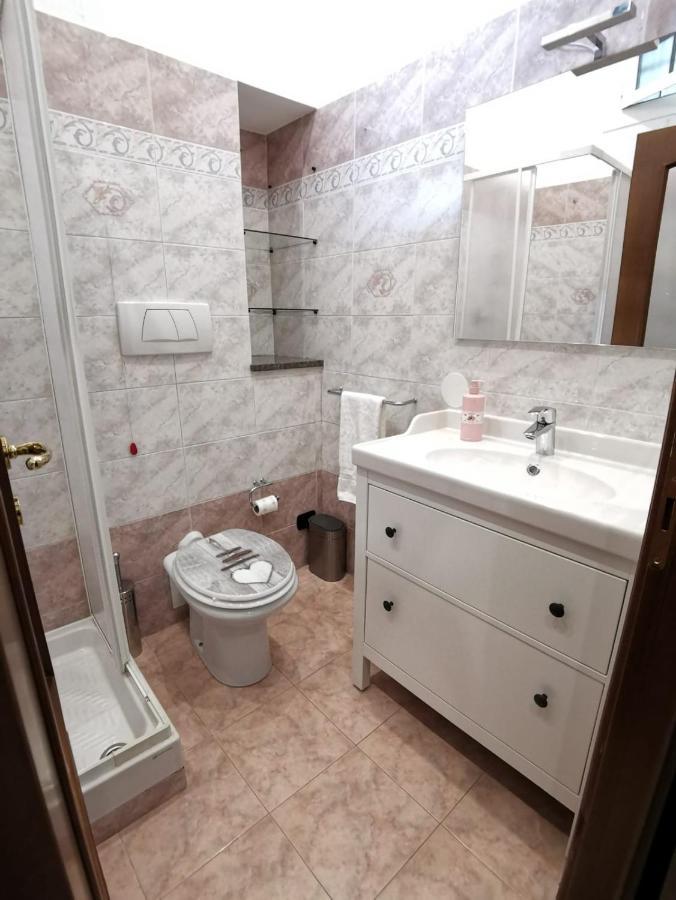 Casa In Centro Apartment Ventimiglia Bagian luar foto